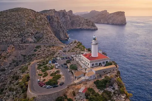 Cap Formentor Mallorca Leuchtturm Aussichtspunkt spektakuläre Küstenstraße Panorama Meer