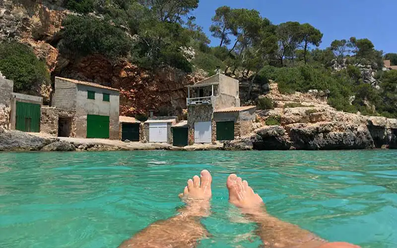 Strände Mallorca: türkisblaues Wasser und feiner Sand