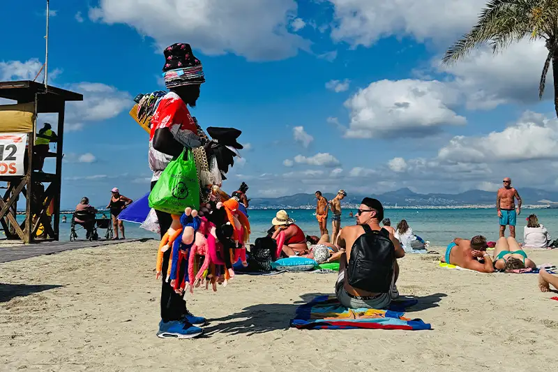 Wer verdammt nochmal ist eigentlich Helmut an der Playa de Palma?