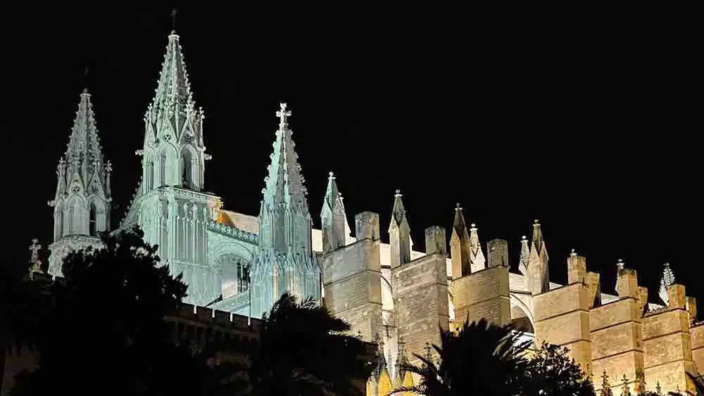 Kathedrale Bild 6