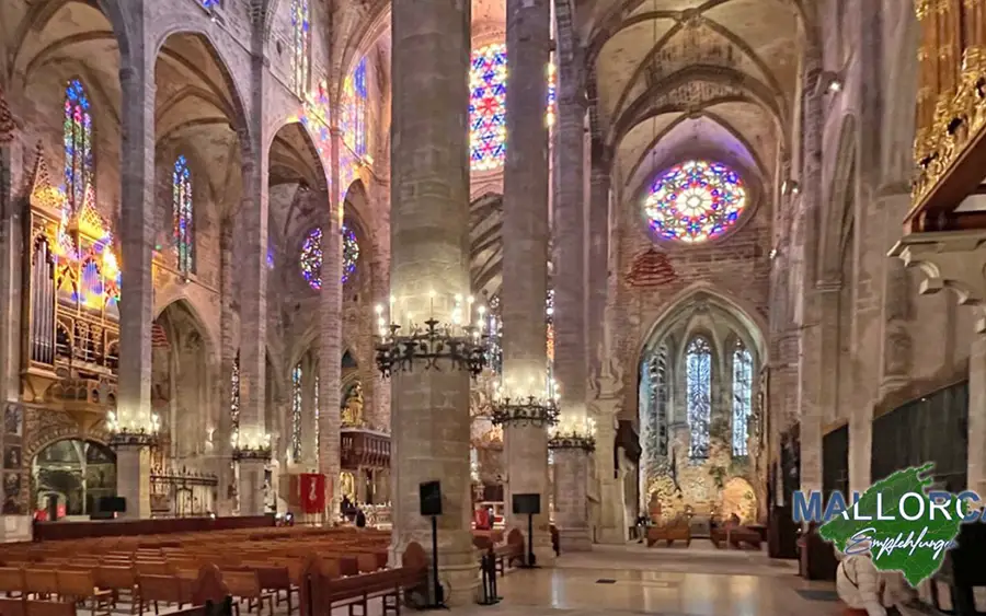 Kathedrale Bild 7