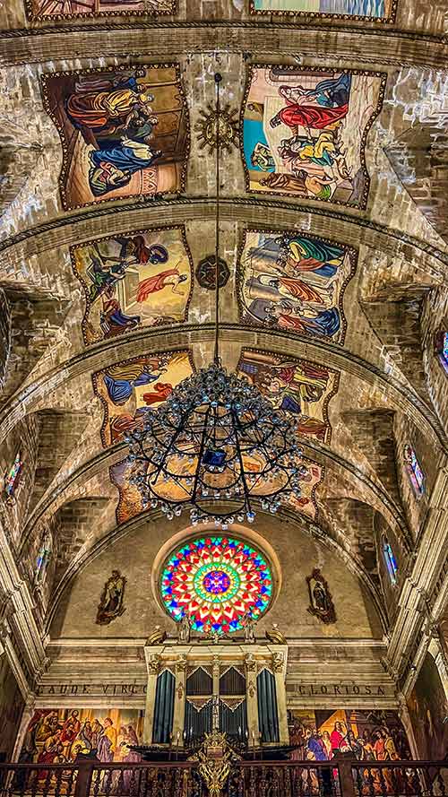 Wunderschöne Deckengemälde