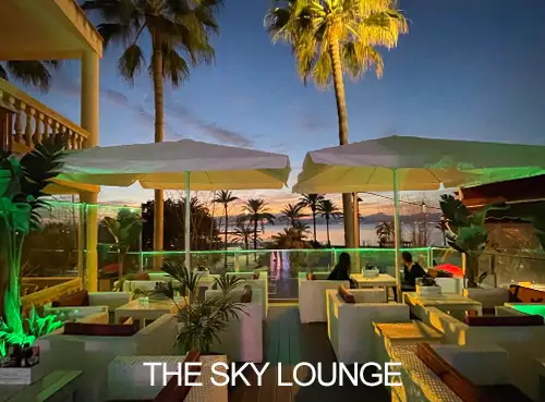 Restaurant Terrasse und Sky Lounge im Café Del Sol an der Playa de Palma mit Meerblick